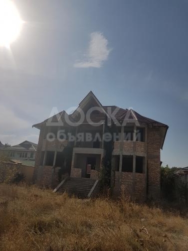 Продаю дом 7-ком., 600кв. м., этаж-2, 8-сот., стена кирпич, Парк Ата-Тюрк.