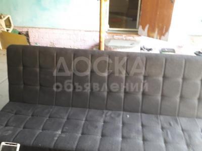 Срочно продаю диваны 4 штуки