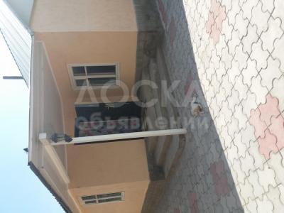 Продаю дом 5-ком., 110кв. м., этаж-1, 6-сот., стена саман, ул. Школьная 74Б.