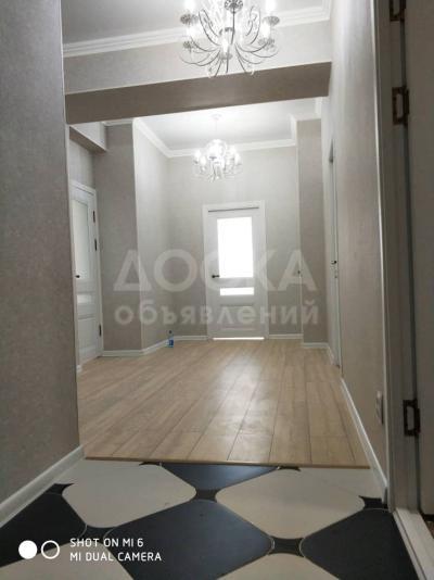 Продаю квартиру 3-ком., 87кв. м., этаж - 10/10, Вефа центр.