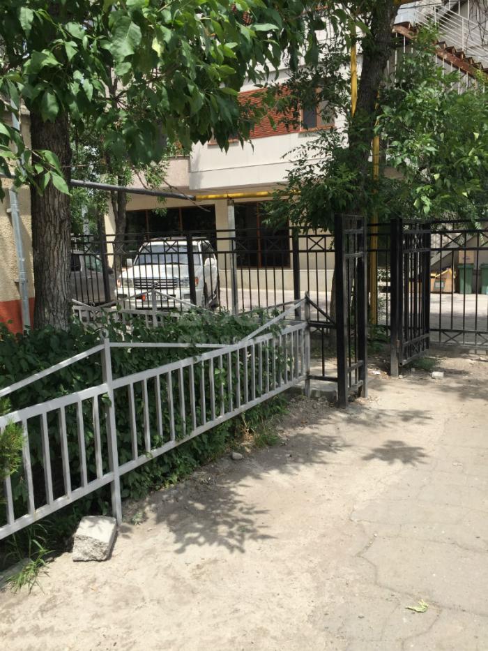 Продаю квартиру 2-ком., 45кв. м., этаж - 4/4, ул.ПРоспект-Мира,