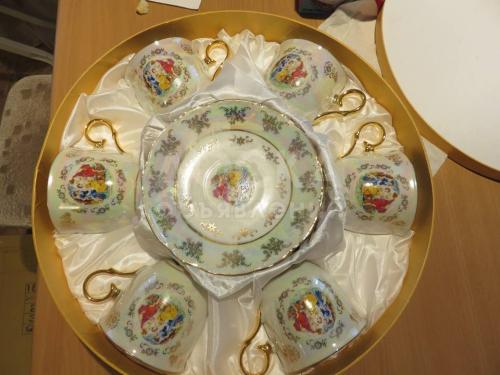 продается чайный сервиз