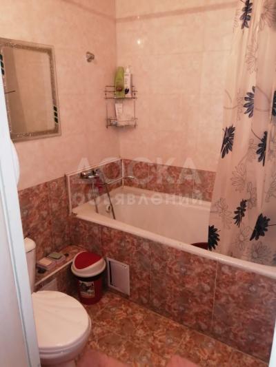 Продаю 1-комнатную квартиру, 33м2 кв. м., этаж - 3/5, 10мкр.