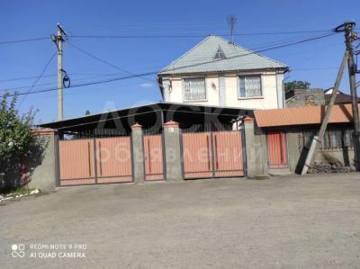 Продаю дом 5-ком. 170кв. м., этаж-2, 6 соток-сот., стена другое, Гагарина.