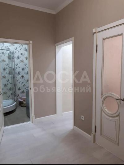 Продаю 1-комнатную квартиру, 60кв. м., этаж - 3/9, 7 мкр.