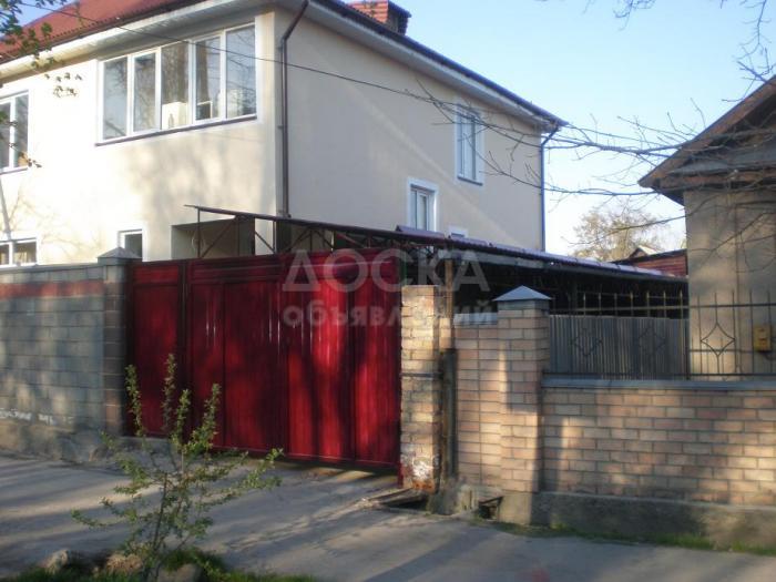 Продаю или меняю небольшой особняк в районе БГУ,ШВК,ГКБ-2, Можно под бизнес, новый дом 140 т $ США Варианты