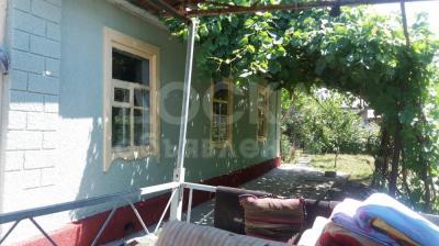 Продаю дом 4комнат+кухня, веранда -ком., 6.5кв. м., этаж-1, 6.5-сот., стена саман, Киркомстром ул.Северная62.