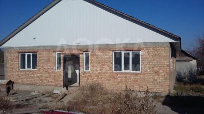 Продаю дом 4-ком., 160кв. м., этаж-1, 5-сот., стена кирпич, Баха-Ахунбаева.