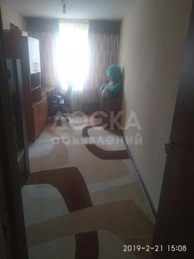 Продаю 3-комнатную квартиру, 74кв. м., этаж - 4/4, 6 микр..