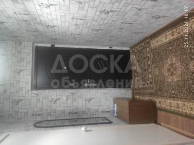 Продаю 3-комнатную квартиру, 56кв. м., этаж - 4/4, Пишпек.