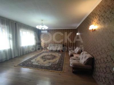 Продаю дом 5-ком. 258кв. м., этаж-2, 4.3-сот., стена кирпич, Горького/Ашхабадская.