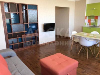 Продаю 2-комнатную квартиру, 65кв. м., этаж - 10/10, Ул.Панфилова 188/2.