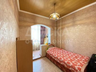 Продаю 4-комнатную квартиру, 68кв. м., этаж - 2/9, джал.