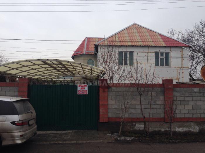 Продаю 2х этажный дом!