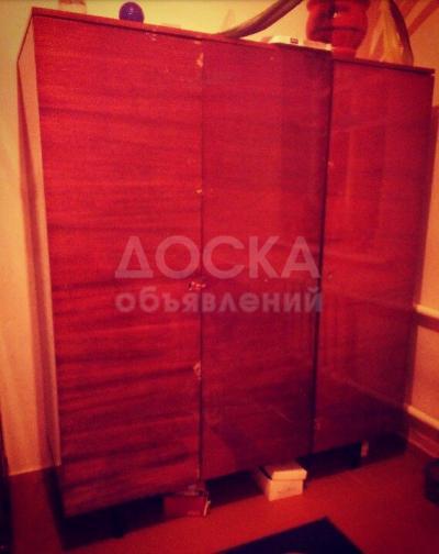 шифоньер в хорошем состоянии +996554002783 цена договорная