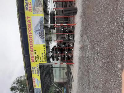 Продаю пеноблоки, лес из Росси, железо.