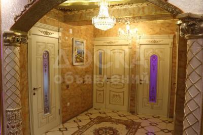 Продаю 3-комнатную квартиру, 101кв. м., этаж - 9/10, Ул.Шакирова 275.