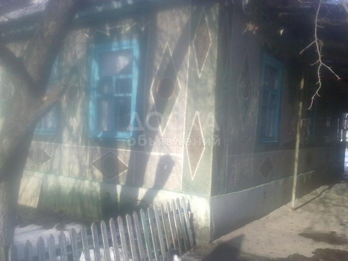 Продаю Кирпичный дом,5 комнат + ванна, туалет.Панфиловкий р-н, с. Панфиловка( за г.Кара-Балта)