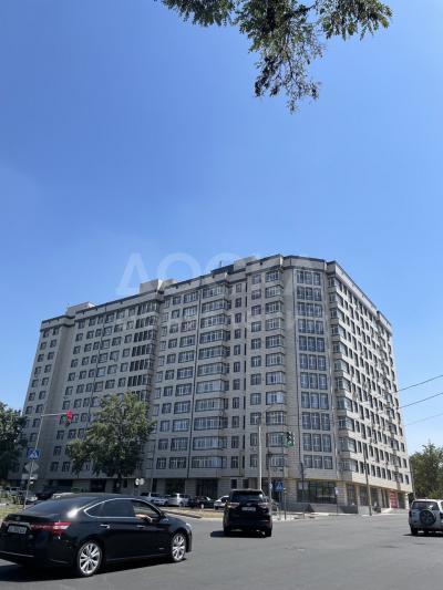 Продаю 3-комнатную квартиру, 101,74кв. м., этаж - 9/10, Джаманбаева 8/2.