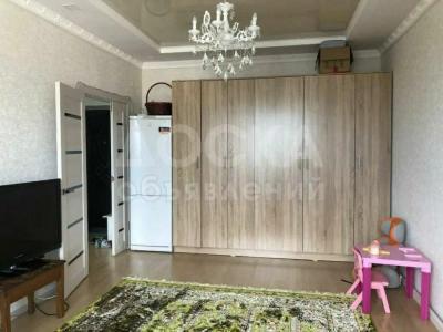 Продаю 1-комнатную квартиру, 36кв. м., этаж - 10/10, Тунгуч 40.