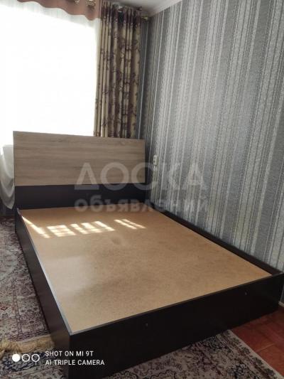 МЕНЯЮ двуспальную кровать с матрасом на две односпальные с матрасами