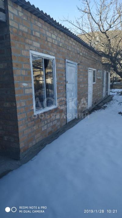 Продаю дом 5-комнатную 190кв. м., этаж-2, 4-сот., стена другое, Чон Арык.