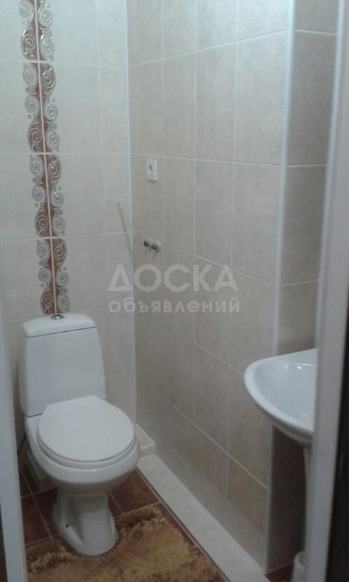 Продаю квартиру 1-ком., 44кв. м., этаж - 1/9, Ул. Скрябина (пересекает ул.Элебаева). ,