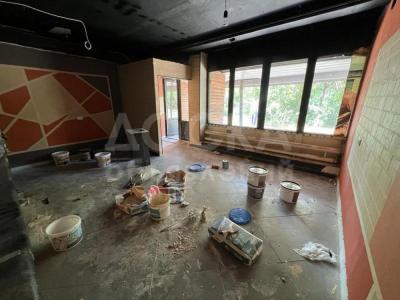 Продаю помещение свободного назначения 158кв. м., 8мкр.