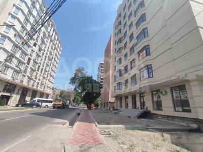 Продаю 4-комнатную квартиру, 108кв. м., этаж - 4/10, Боконбаева.