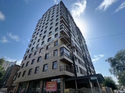 Продаю 2-комнатную квартиру, 101кв. м., этаж - 2/10, Чуй/ Алматинка .