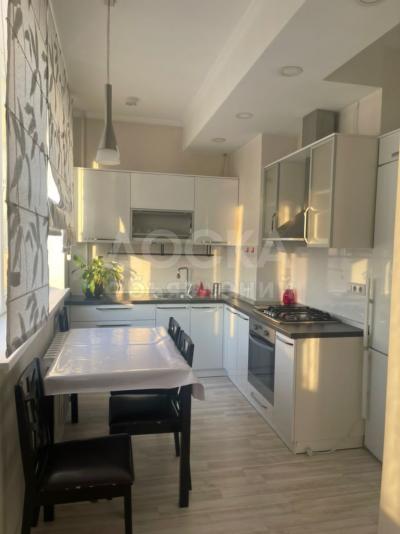 Продаю 3-комнатную квартиру, 78кв. м., этаж - 7/10, 5 мкр.