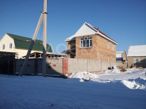 Продаю дом 5-ком., 160кв. м., этаж-2, 4-сот., стена кирпич, Ж/м Ак-Ордо ул.Бийиктик дом 415.