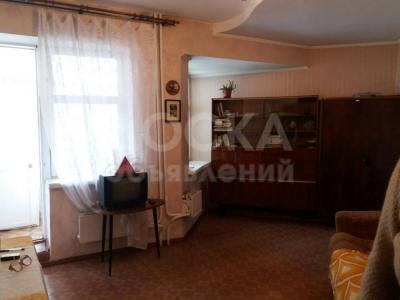 Продаю квартиру 2-ком., 43кв. м., этаж - 5/7, Молодая Гвардия\Сыдыкова.