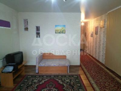 Продаю 1-комнатную квартиру, 42кв. м., этаж - 4/6, ул. Кенсуйская. 26,800$ .