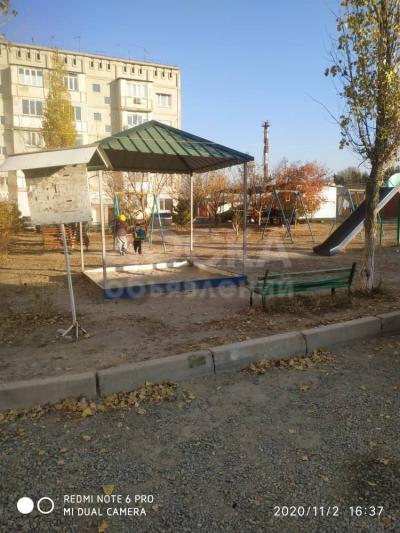 Продаю 2-комнатную квартиру, 56кв. м., этаж - 1/5, баха магистраль.