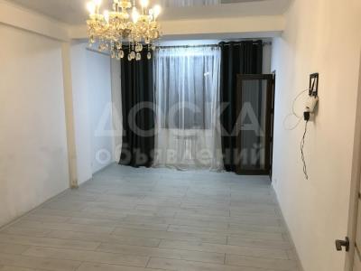 Продаю 1-комнатную квартиру, 44кв. м., этаж - 10/10, Шота руставели- ажыбек баатыра .