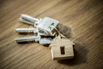 Продаю 1-комнатную квартиру, 29кв. м., этаж - 5/5, Кольбаева 12/1.