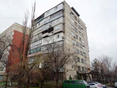 Продаю 2-комнатную квартиру, 59кв. м., этаж - 1/9, 4 мкр.