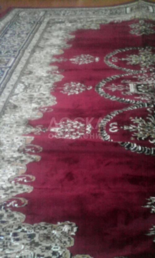 Килем сатылат!Производство:Турция,размери:4×5,Щелк.