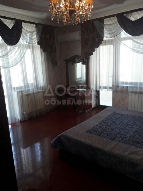 Продаю дом 7-ком., 540кв. м., этаж-2, 15-сот., стена кирпич, Кок Жар.