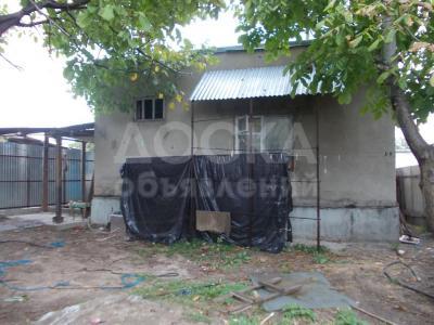 Продаю дом 2-ком., 33кв. м., этаж-1, 4.5-сот., стена кирпич, Маевка.