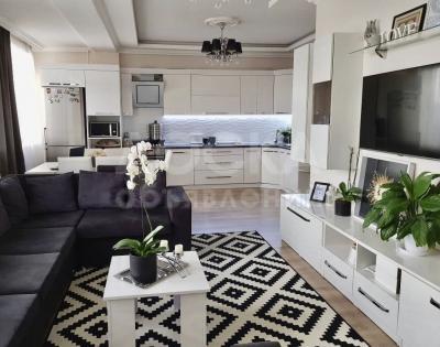 Продаю квартиру 3-ком., 90кв. м., этаж - 9/10, Чуйкова 134а, (Боконбаева / Коенкозова) .