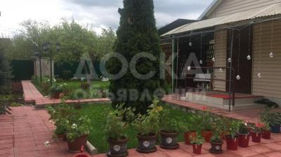 Продаю дачу 5-ком. 1кв. м., этаж-2, 11-сот., стена кирпич, Байтик.