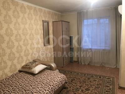 Продаю 1-комнатную квартиру, 29кв. м., этаж - 4/4, Ахунбаева 187.