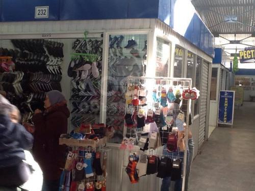 Продаю коммерческую недвижимость торговые помещения 9кв. м., Аламединский рынок,