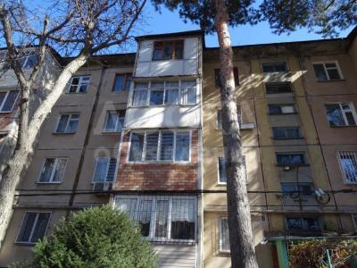 Продаю 3-комнатную квартиру, 58кв. м., этаж - 4/4, 11мкр дом 4 кв 44.