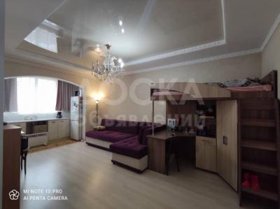 Продаю 2-комнатную квартиру, 43кв. м., этаж - 5/9, улан 2.