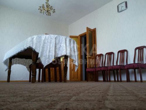 Продаю дом 4-ком., 150кв. м., этаж-1, 11-сот., стена кирпич, С. Фрунзе.