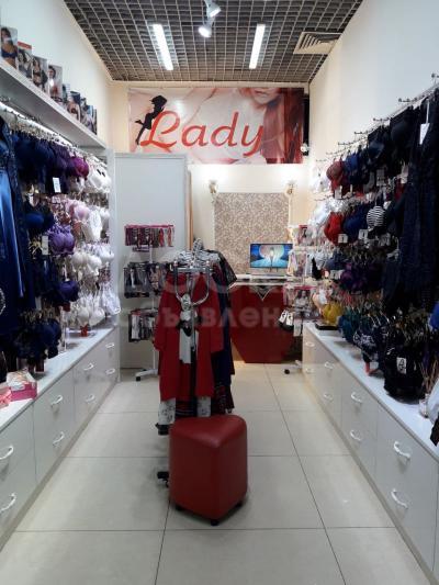 Продаю торговое помещение  20кв. м., Калык Акиева 66 ТЦ Весна.