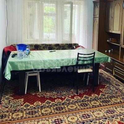 Продаю 3-комнатную квартиру, 64кв. м., этаж - 3/4, космос.